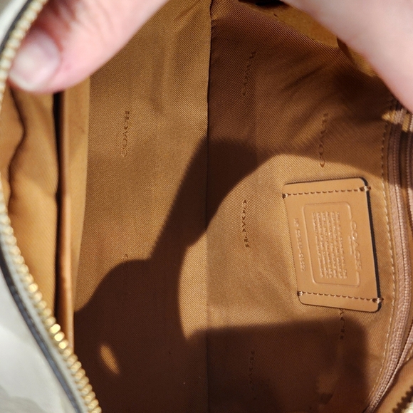 Sold - Picture 3 of 8